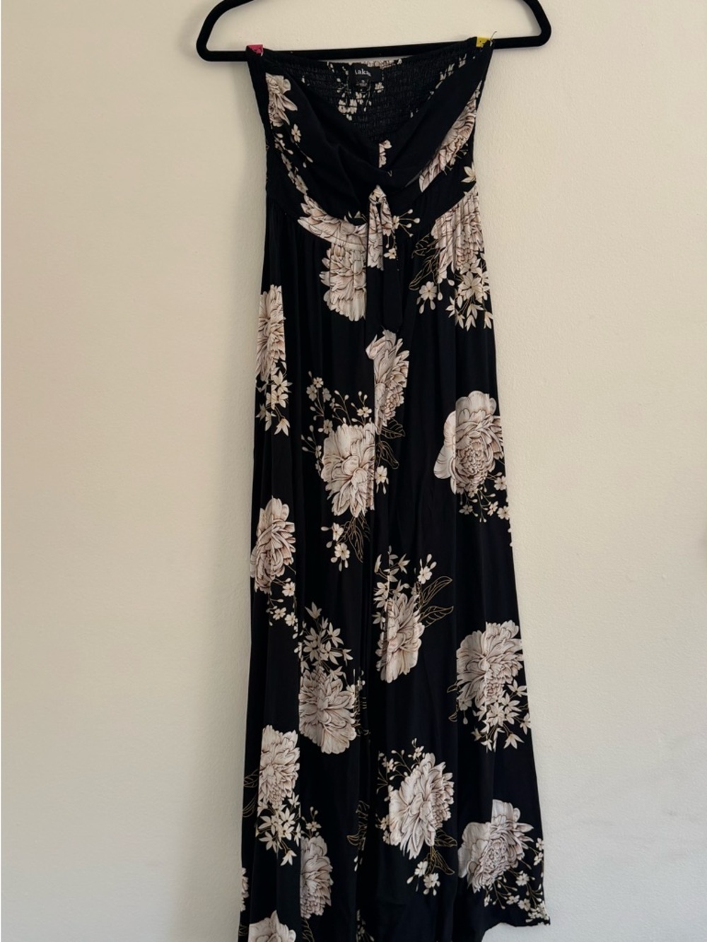 Aakaa Black Floral Strapless jumper with Cream Accents